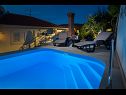 Ferienhaus Andre - swimming pool H(6+2) Nerezisca - Insel Brac  - Kroatien - Pool