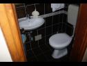 Ferienwohnungen Danko SA1(2) Crikvenica - Riviera Crikvenica  - Studio-Ferienwohnung - SA1(2): Badezimmer mit Toilette