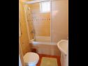 Ferienwohnungen Bani A1(4) Crikvenica - Riviera Crikvenica  - Ferienwohnung - A1(4): Badezimmer mit Toilette