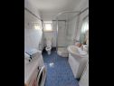 Ferienwohnungen MarijanP A1 - 2.kat(2+2), A2 - 3.kat(2+2) Crikvenica - Riviera Crikvenica  - Ferienwohnung - A1 - 2.kat(2+2): Badezimmer mit Toilette