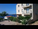 Ferienwohnungen Jela - terrace and sea view A1(4+2) Zavala - Insel Hvar  - Haus