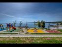 Ferienwohnungen Rajka - 20 m from beach: Rajka(4) Koromacno - Istrien  - Kinderspielplatz
