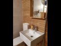 Ferienhaus Laura - wooden house: H(4+2) Dreznica - Kontinental Kroatien - Kroatien - H(4+2): Badezimmer mit Toilette