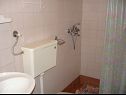 Ferienwohnungen Lucija A1(4+2) Korcula - Insel Korcula  - Ferienwohnung - A1(4+2): Badezimmer mit Toilette