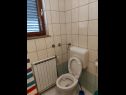 Ferienwohnungen Supec - near the sea: A1(4), A2(4) Vrbnik - Insel Krk  - Ferienwohnung - A1(4): Badezimmer mit Toilette