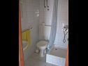Ferienwohnungen Nik - 50 M from the sea : A1(2+1), A2(2) Gradac - Riviera Makarska  - Ferienwohnung - A1(2+1): Badezimmer mit Toilette