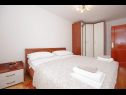 Ferienwohnungen Rose - comfy deluxe : A1(4) Makarska - Riviera Makarska  - Ferienwohnung - A1(4): Schlafzimmer