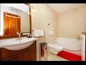 Ferienwohnungen Rose - comfy deluxe : A1(4) Makarska - Riviera Makarska  - Ferienwohnung - A1(4): Badezimmer