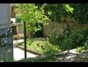 Ferienwohnungen Brane - great location & garden terrace: A1(6+1) Split - Riviera Split  - Hof
