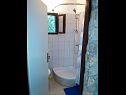 Ferienhaus Ivica - charming house next to the sea H(2+2) Sevid - Riviera Trogir  - Kroatien - H(2+2): Badezimmer mit Toilette