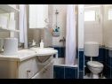 Ferienwohnungen Stipe - 25m from the sea: A1(4+1) Sevid - Riviera Trogir  - Ferienwohnung - A1(4+1): Badezimmer mit Toilette