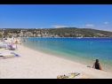 Ferienwohnungen Barry - sea view and free parking : A1(2+2), A2(2+2), A3(2+2), A4(2+2) Sevid - Riviera Trogir  - Strand