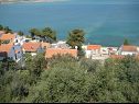 Ferienwohnungen Petar - great location close to the sea: A1 Donji (4+2), A2 Gornji (4+2) Trogir - Riviera Trogir  - Aussicht (Objekt und Umgebung)