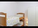 Ferienwohnungen Vesna - comfortable: A1(4+1) Trogir - Riviera Trogir  - Ferienwohnung - A1(4+1): Schlafzimmer