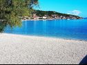 Ferienhaus Neve - 30 m from sea: H(6+2) Vinisce - Riviera Trogir  - Kroatien - Strand