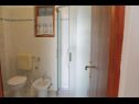 Ferienwohnungen Snjeza - 80 m from beach: A1 Studio (4), A2 Apartman (2+2) Vir - Riviera Zadar  - Ferienwohnung - A1 Studio (4): Badezimmer mit Toilette