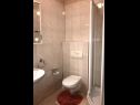 Ferienwohnungen Jozefina A1(4), SA2(2) Crikvenica - Riviera Crikvenica  - Ferienwohnung - A1(4): Badezimmer mit Toilette