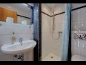 Ferienwohnungen Miro SA1(2), SA3(2), A2 Maisonette(2+2), A4(6+2), A5(6+2)  Crikvenica - Riviera Crikvenica  - Studio-Ferienwohnung - SA3(2): Badezimmer mit Toilette