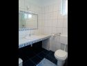 Ferienwohnungen Radmi A1(4) - veliki, A2(4) - mali Novi Vinodolski - Riviera Crikvenica  - Ferienwohnung - A2(4) - mali: Badezimmer mit Toilette