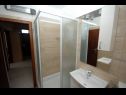 Ferienwohnungen Star 2 - romantic apartments : A1 LUNA (4+2), A2 STELLA (6) Dubrovnik - Riviera Dubrovnik  - Ferienwohnung - A1 LUNA (4+2): Badezimmer mit Toilette