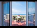 Ferienwohnungen und Zimmer Villa Bouganvillea - sea view & garden: A1 Deluxe (2+1), A2 Superior (2+1), A3 Comfort (2+1), A4 Premium (2+1), R1 Deluxe (2), R2 Comfort (2) Mlini - Riviera Dubrovnik  - Ferienwohnung - A4 Premium (2+1): Terasse