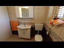 Ferienwohnungen Duda A1(2+2), A2(2+2) Malinska - Insel Krk  - Ferienwohnung - A2(2+2): Badezimmer mit Toilette