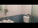 Ferienwohnungen Marijo - with parking: SA1(2), A2(2+2), A3(2+2) Baska Voda - Riviera Makarska  - Studio-Ferienwohnung - SA1(2): Badezimmer mit Toilette
