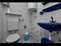 Ferienwohnungen Vlatko - affordable & cosy: SA1(4), SA2(2+2), SA3(2+2) Krvavica - Riviera Makarska  - Studio-Ferienwohnung - SA1(4): Badezimmer mit Toilette