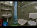 Ferienwohnungen Vlatko - affordable & cosy: SA1(4), SA2(2+2), SA3(2+2) Krvavica - Riviera Makarska  - Studio-Ferienwohnung - SA2(2+2): Badezimmer mit Toilette