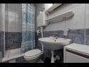 Ferienwohnungen Vlatko - affordable & cosy: SA1(4), SA2(2+2), SA3(2+2) Krvavica - Riviera Makarska  - Studio-Ferienwohnung - SA3(2+2): Badezimmer mit Toilette