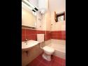 Ferienwohnungen Sunny - quiet and relaxing A1(2+2), A2(2+1) Makarska - Riviera Makarska  - Ferienwohnung - A1(2+2): Badezimmer mit Toilette