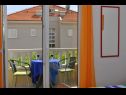 Ferienwohnungen Ivi - big parking and courtyard SA2(3), SA4(2+1), SA3(2+1), SA5(2+1), SA6(2+1) Makarska - Riviera Makarska  - Studio-Ferienwohnung - SA2(3): Terasse