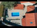 Ferienhaus Tihomir - with pool : H(6+2) Drnis - Riviera Sibenik  - Kroatien - Haus
