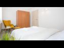 Ferienwohnungen Tatja - 2 bedroom apartment: A1(4+1) Necujam - Insel Solta  - Ferienwohnung - A1(4+1): Schlafzimmer