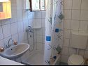 Ferienhaus Ina - peaceful H Pierida (8+4) Stomorska - Insel Solta  - Kroatien - H Pierida (8+4): Badezimmer mit Toilette