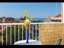 Ferienwohnungen Helena - with terrace : A1(2+2) Split - Riviera Split  - Haus