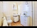 Ferienwohnungen Sol - city centar: A1(2+2), SA2(3) Split - Riviera Split  - Ferienwohnung - A1(2+2): Badezimmer mit Toilette