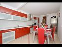 Ferienwohnungen Irvin - sweet apartment : A1(5) Trogir - Riviera Trogir  - Ferienwohnung - A1(5): Küche und Speisezimmer