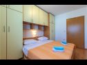 Ferienwohnungen Mare - comfortable apartment : A1(5), A2(5) Trogir - Riviera Trogir  - Ferienwohnung - A1(5): Schlafzimmer