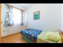 Ferienwohnungen Mare - comfortable apartment : A1(5), A2(5) Trogir - Riviera Trogir  - Ferienwohnung - A1(5): Schlafzimmer