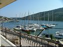 Ferienwohnungen Mar - 10m from the sea: A1(5+1), A2(6) Vinisce - Riviera Trogir  - Aussicht vom Terasse (Objekt und Umgebung)