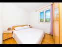 Ferienwohnungen A1(2+2), A2(2+1) Vinisce - Riviera Trogir  - Ferienwohnung - A1(2+2): Schlafzimmer