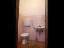 Ferienwohnungen Marin - comfortable apartment near sea: A1(5+2) Vinisce - Riviera Trogir  - Ferienwohnung - A1(5+2): Toilette