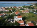 Ferienwohnungen Dali - 300 m from the beach: SA1 1D (3), A2 1L (5), A3 2k (6) Nin - Riviera Zadar  - Haus