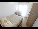 Ferienwohnungen Oasis A1(4+2), A2(2+2), A3(2+2) Nin - Riviera Zadar  - Ferienwohnung - A3(2+2): Schlafzimmer