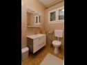 Ferienhaus Old Town - great location: H(6+2) Nin - Riviera Zadar  - Kroatien - H(6+2): Badezimmer mit Toilette