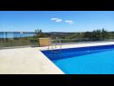 Ferienwohnungen Dragi - with pool: A2(4), A3(4), A4(4), A6(2) Nin - Riviera Zadar  - Pool