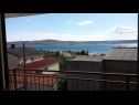 Ferienwohnungen Sunny  - sea side terrace & parking: A1(4+1), A2(6+1) Starigrad-Paklenica - Riviera Zadar  - Haus