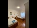 Ferienwohnungen Draga - comfortable & afordable: A1(2+2), A2(6), A3(2+2) Vir - Riviera Zadar  - Ferienwohnung - A2(6): Schlafzimmer