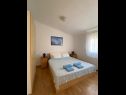 Ferienwohnungen Draga - comfortable & afordable: A1(2+2), A2(6), A3(2+2) Vir - Riviera Zadar  - Ferienwohnung - A3(2+2): Schlafzimmer